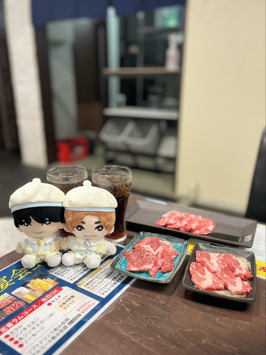 ju06l5__'s tweet photo. すとんずさんが北海道打ち上げで行ってたジンギスカン🌛💕
お肉もご飯も冷麺もぜんぶ美味しかった⭐️ https://t.co/Q89zlzoDv1