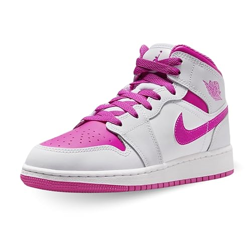 RoyalPlusch's tweet photo. flash_039 hat komplett übertrieben und mir Nike Air Jordan 1 Mid Sneaker für Kinder - Großes Kind (8-12 Jahre) rübergeschubbst! Vielen Freaking Dank Q_Q https://t.co/oVwy8k3f6K #Wishlist #Throne https://t.co/wlZ8jGZhcW