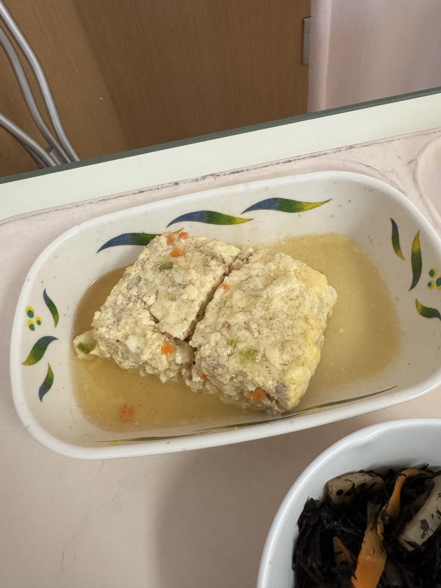 yanayu21's tweet photo. 土曜日から入院してますw
こんなご飯じゃ健康になっちゃう🫩🫩🫩笑 https://t.co/lIuP5oELRP