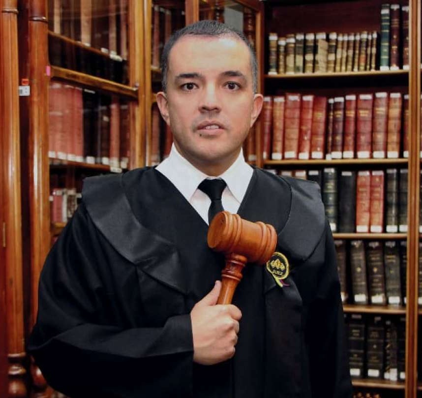 politicsecu's tweet photo. 📍¿QUIÉN PROTEGE AL JUEZ DE LA CORTE NACIONAL FELIPE CÓRDOVA?

Consta en versión en fiscalia que el Mayor de Policía Eriberto Ruiz, pago a través del abogado -Michael Hernandez- el pago de 70.000 dolares para que el Juez Córdova no le dicte prisión preventiva y a su vez otorgue medidas alternativas, otro favorecido más dentro del Caso Metastsis.