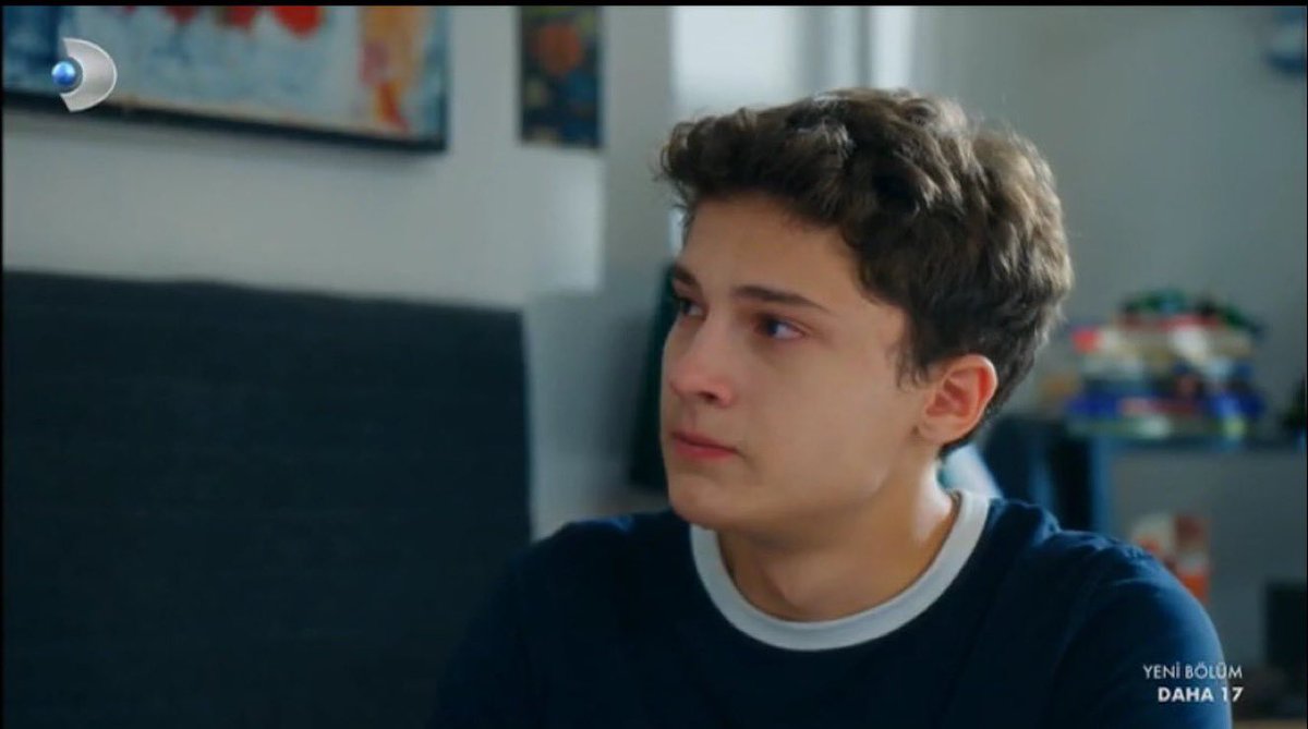 onlyhazall's tweet photo. arasın özlemlere giderken eli boş gitmesin diye bisküvit alıp gitmesi, özlemin arasa kendi çocuğu gibi davranıp sahiplenmesi 

#Daha17 https://t.co/nGiAkssdjS