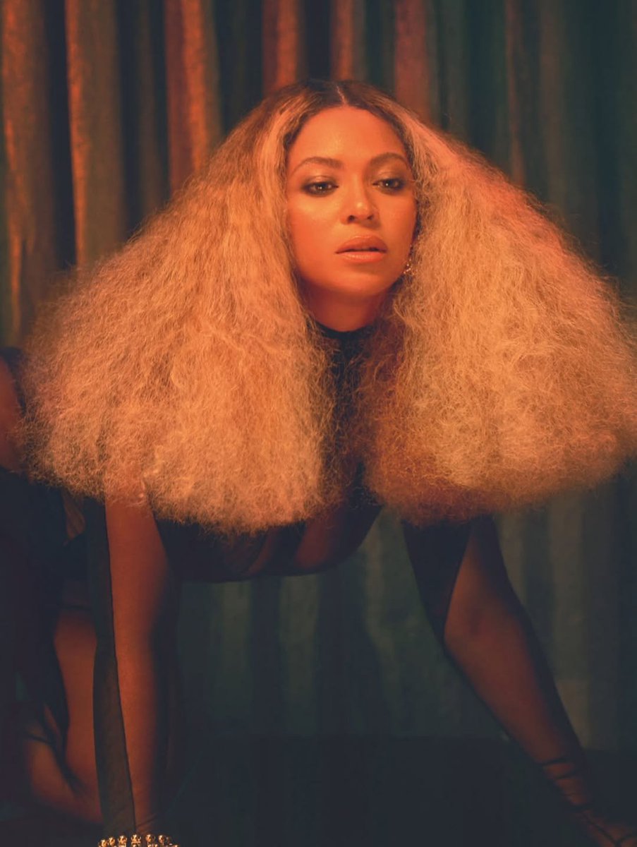 CELIAYONCE's tweet photo. Beyoncé's British Vogue shoot will always be iconic. https://t.co/DR9b9ApkUh