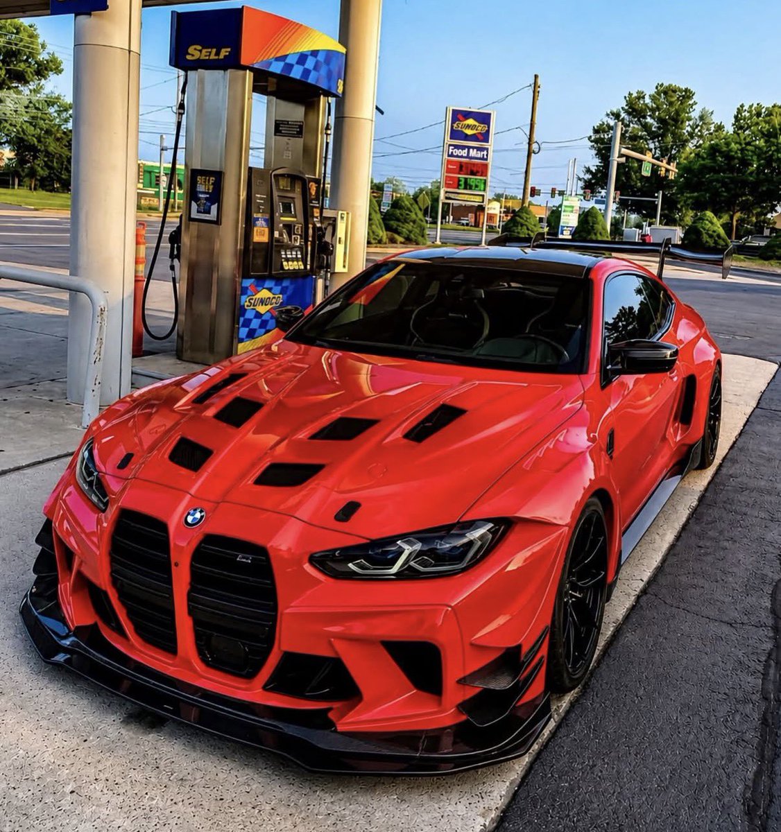 carpxrnpicx's tweet photo. BMW M4 Competition https://t.co/6bOtjjm47C