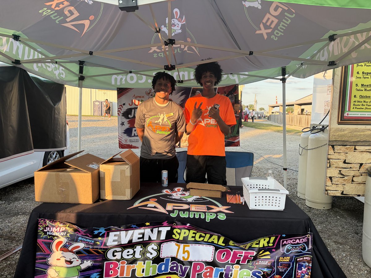 AJdublinoh's tweet photo. We enjoyed being part of the Franklin county fair. The love and affection shown to us by families is unforgettable. More so getting to know the many new families who haven’t heard of us we hope to see you’ll soon at Apex Jumps Trampoline Park 👋 https://t.co/Thy8CfD2LO