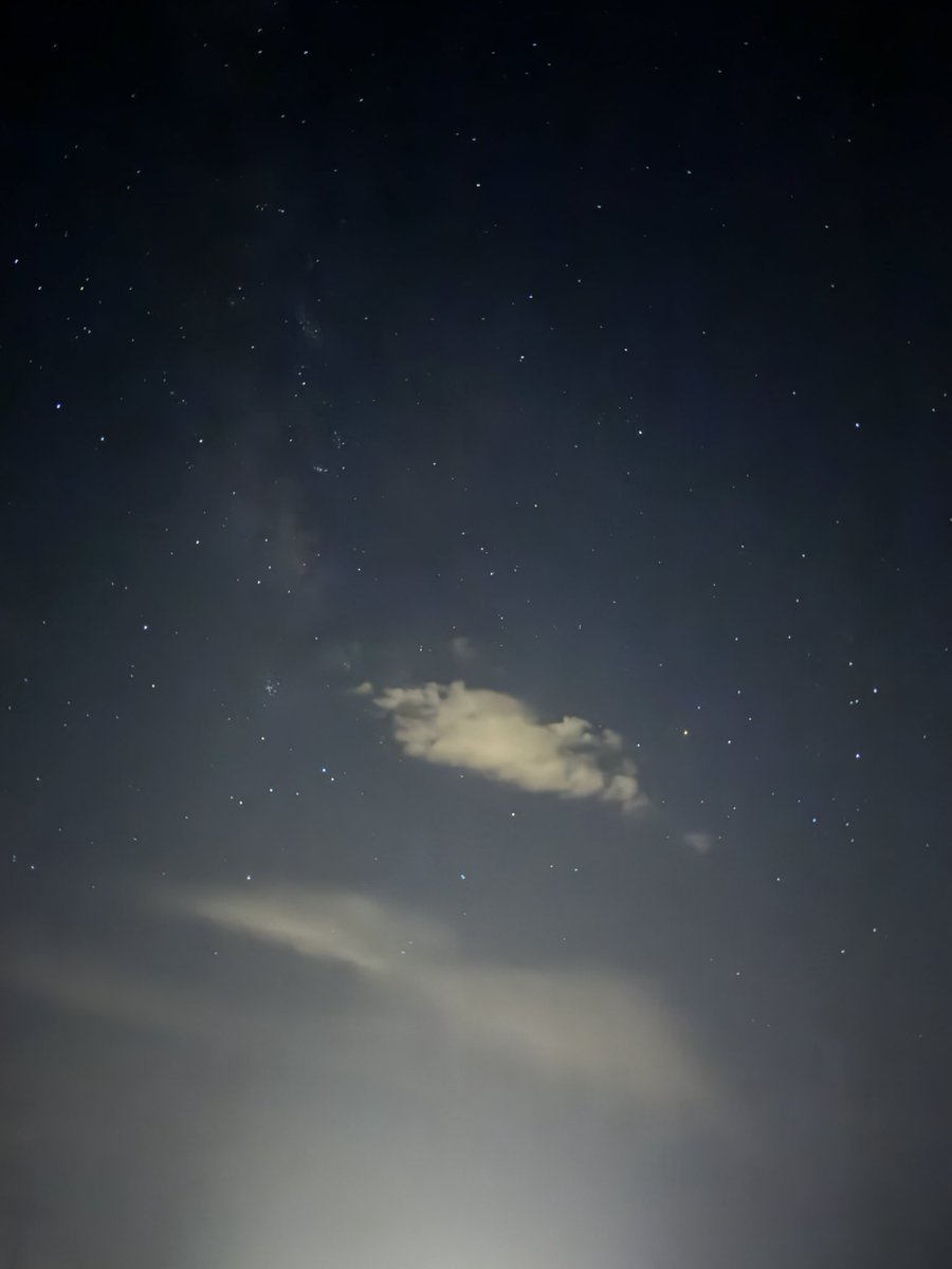 Wsqm00's tweet photo. أحب تصويري❣️🌒! https://t.co/SJxYiIMbcf