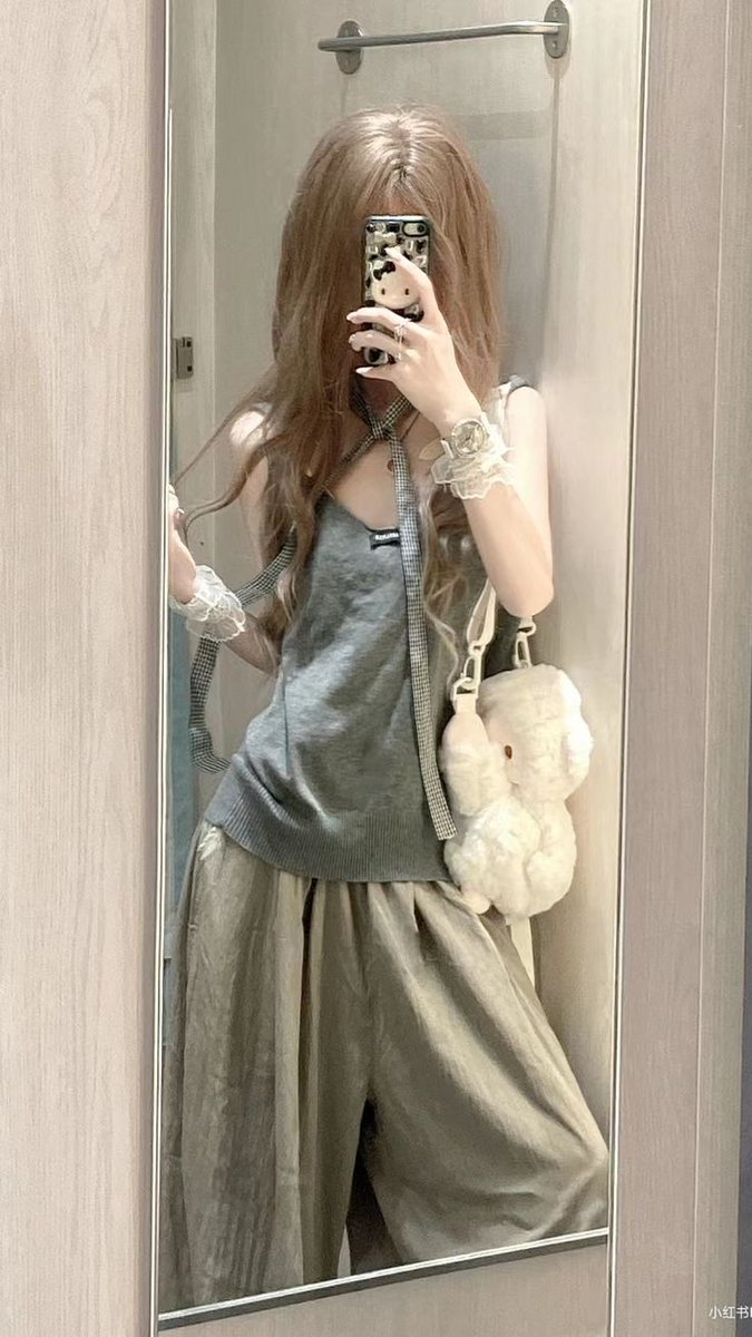 zorg_g10's tweet photo. Istg this girl's thinspo is fucking brutal. Does anybody know her stats? (Height, weight, bmi...) #edtwt #editwt #edrtwt #anatwt #ricecaketwt https://t.co/wQ12npNH7i