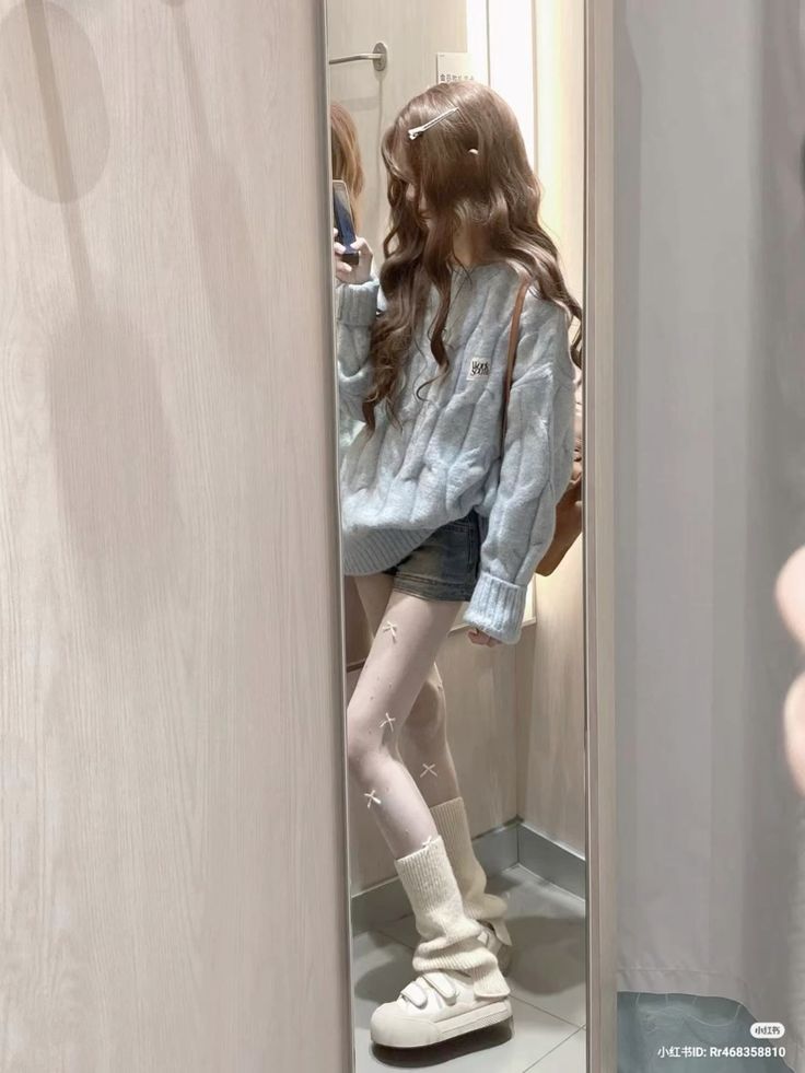 zorg_g10's tweet photo. Istg this girl's thinspo is fucking brutal. Does anybody know her stats? (Height, weight, bmi...) #edtwt #editwt #edrtwt #anatwt #ricecaketwt https://t.co/wQ12npNH7i