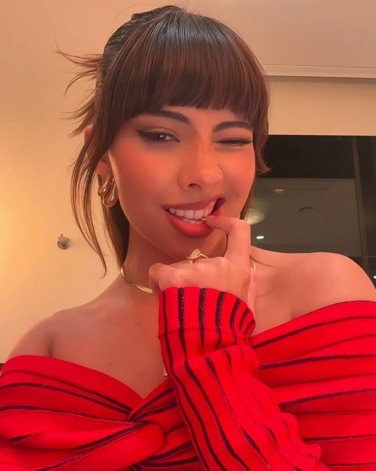 aliceaesthe's tweet photo. Silly faces and sexy vibes. The best combo. 😜🔥 https://t.co/cKA7VE236f