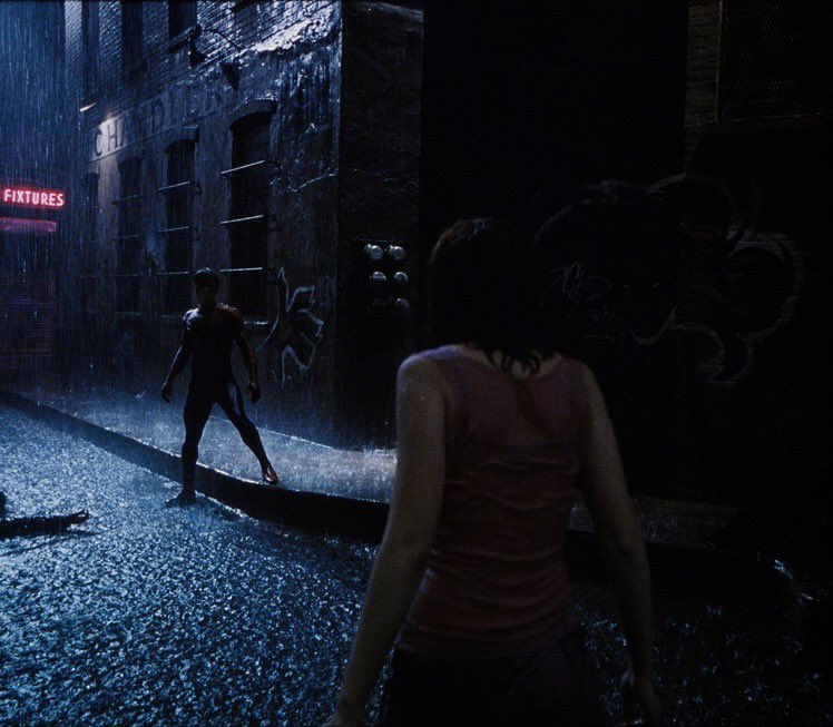 dm_156's tweet photo. spider-man (2002), dir. sam raimi https://t.co/AQxogyGYCI