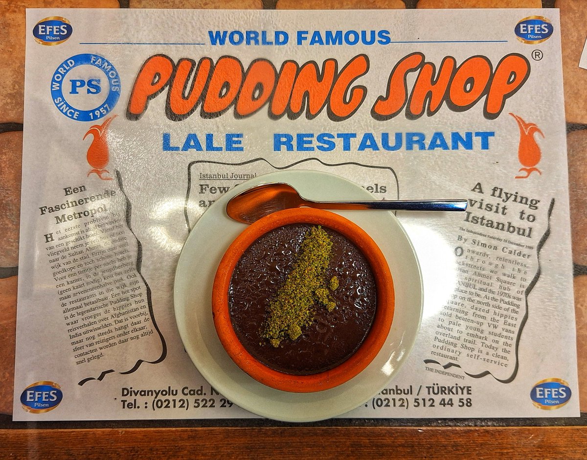 cagataytopcu's tweet photo. "Pudding Shop Lale Restaurant"
#Sultanahmet'te 60'lı ve 70'li yıllarda Avrupa'dan Asya'ya giden "Hippi Yolu" yolcularının buluşma noktası olmuş #PuddingShop
#tarihimekan #tarih #istanbul #hippietrail #hippiyolu #lalerestaurant #sultanahmethistory #hippi #historicalplace #billclinton #magicbus