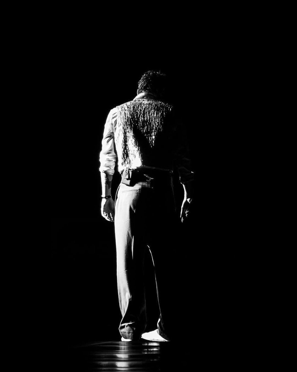 HarryMeAndYou's tweet photo. wow..
#HarryStyles 💚 https://t.co/Wo2NY4rK99