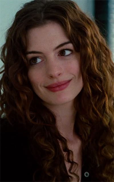 worldmodelsx's tweet photo. anne hathaway (Love &amp; Other Drugs, 2010) https://t.co/EqpNuBSGR3