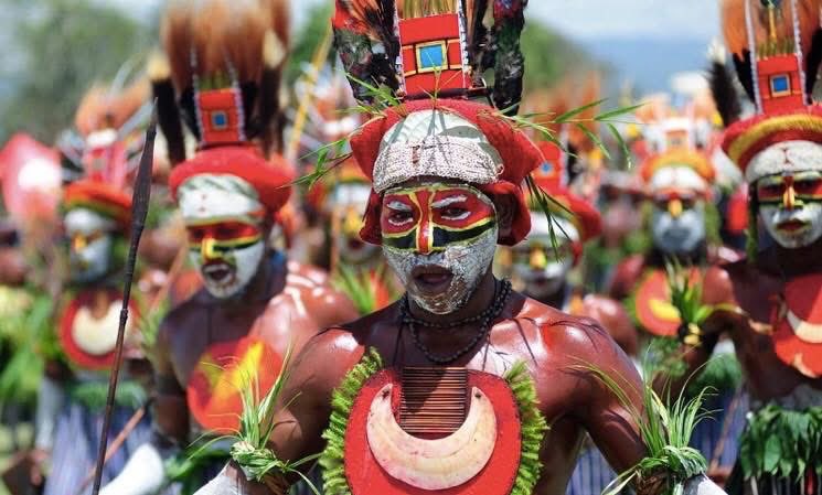 GeceZifir's tweet photo. Papua Yeni Gine 🇵🇬 
Okyanusya’da Avusturalyanın kuzeyinde Endonezya’nın batısında bir ülke
Başkenti; Port Moresby
Nüfus: 5.800.000
Para birimi; Papua Yeni Gine Kinası
1 Papua Yeni Gine Kinası 
10,65 Türk Lirası.
Bugünlük bu kadar bilgi yeterli... https://t.co/agDb8s8qgD