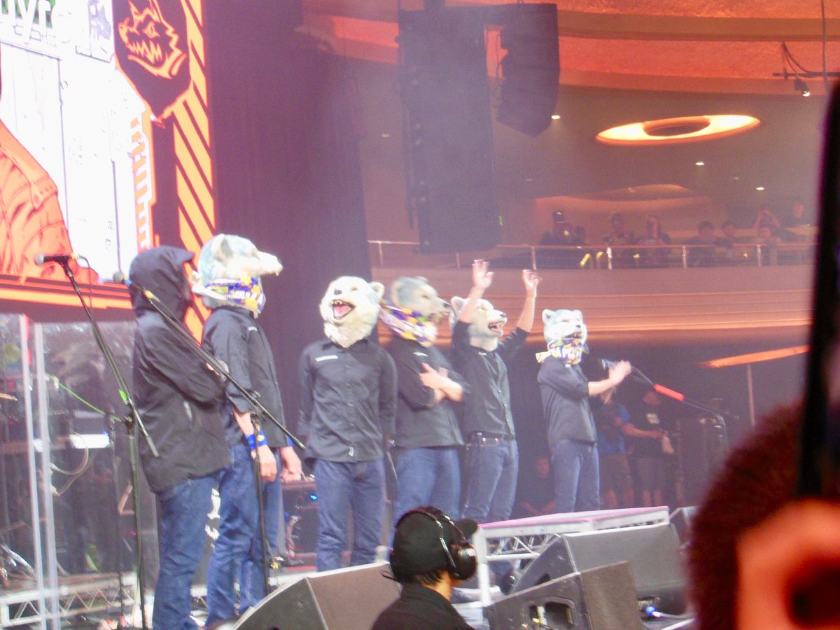 Queenie4ever's tweet photo. Went to @mwamjapan concert #internationalfriendshipday #sentisunday https://t.co/AEQa6ih9YR