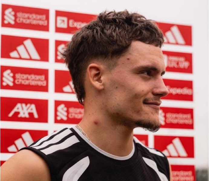 AnfieldEdition's tweet photo. Isak and Wirtz both start today. https://t.co/5WAnlnYEXn