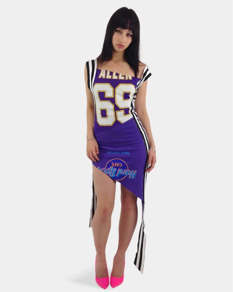 triggxworld's tweet photo. the dip dress [1 of 1 reworks] https://t.co/pm97xDbvFN
