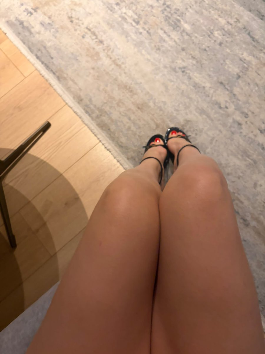 mervef777's tweet photo. #ıstanbul #feetfetısh #love https://t.co/0D1IqgdDpQ