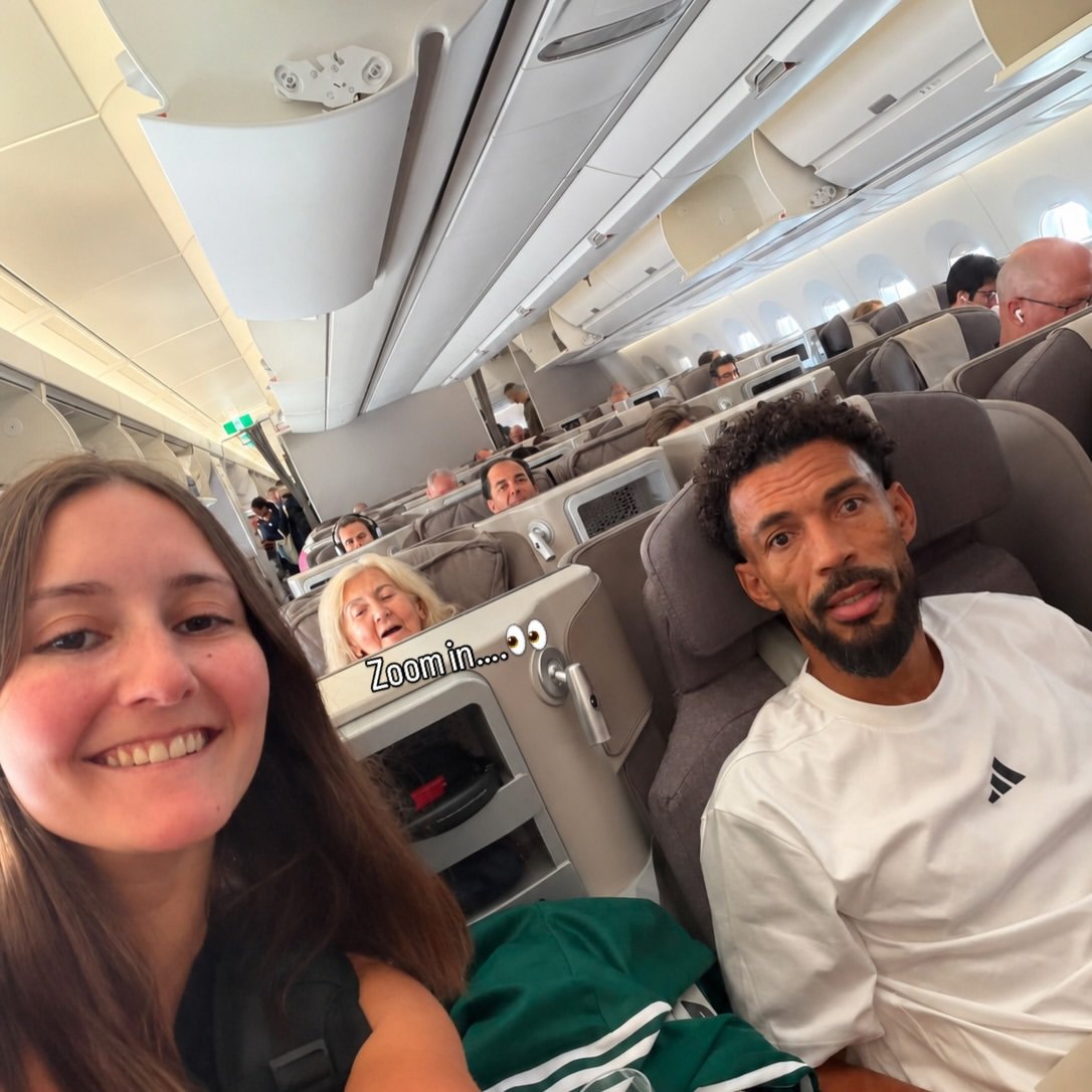 ofootball__'s tweet photo. VOZINHA ON HIS WAY TO CHILE, MEETING SUPPORTERS ALONG THE JOURNEY! 🇨🇻🇨🇱 https://t.co/NfrR0mvUsS