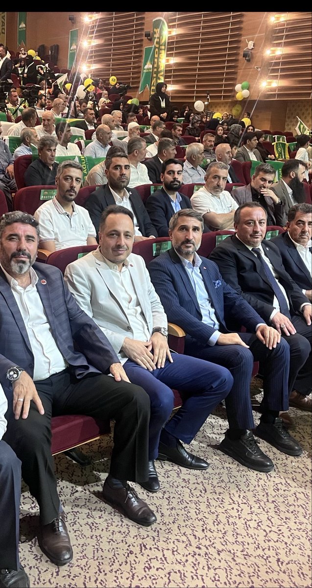 AhmtNctULK's tweet photo. HÜDAPAR G.Antep İl Başkanlığı 5. olağan ilk kongresine katılım sağladık. Görev devreden Faruk Göçer başkanımızı ve İl başkanlığı görevini devralan Mustafa Kaya kardeşimizi tebrik ediyor yapılan kongrenin hayırlar getirmesini yüce Mevla’dan niyaz ediyoruz. https://t.co/tlvI2vllbC