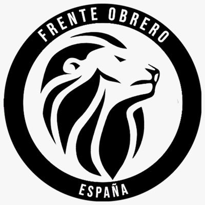 eloyloxe's tweet photo. Fui de la Junta Democrática, pero llevo mucho tiempo sin serlo y no me arrepiento, me salí por voluntad propia.

Lo hice por principios hasta que vi que no los tenían y me salí. Mientras ellos no hacen nada para "no ofender" o siguen bailando el agua a una basura de persona, yo apoyo a quienes sí están haciendo algo.

Me la suda que saquen lo que se dijo hace años y que se corrigió en base a asambleas de las bases. Haciendo eso es como se consiguen las cosas y no quedándote estancado en organizaciones que ni evolucionan ni quieren evolucionar y mucho menos a personas que usan el deshonor y la mentira para tener relevancia.

Ahí os pudráis toda la secta a la que alguna vez pertenecí, a esa secta que traicionó a sus bases y que las señaló con el dedo por la incompetencia de sus líderes, esa secta que cuando alguien trataba de hacer algo por la organización lo echaban para atrás porque "podíamos ofender a alguien", esa secta que por el simple hecho de tener una tricolor en mi puto cuarto de fondo en unos vídeos me dijeron que la quitase. 

Que les den a toda esa cúpula de reaccionarios que lo único que hacen es aparentar sobre las ideas de un hombre válido como lo fue Trevijano. No puedo estar más orgulloso de mi evolución ideológica hacia lo que creo que es mejor para España y para los trabajadores. Por más intentos apestosos de gente que tiene el criterio de una colilla de apagar la llama de una organización que avanza como es el Frente Obrero y Reconstrucción Comunista, no conseguirán nada porque seguirán vomitando su bilis por internet en lugar de salir a la calle y ver lo que ocurre en el mundo real.

Así que elijo a los que sí escuchan a las bases y actúan en consecuencia y abandono a los que llevan años estancados por obvias razones.

Soy un simple obrero y no represento a nadie, pero tengo mis principios y nunca los abandoné. 
VIVA FRENTE OBRERO, VIVA RECONSTUCCIÓN COMUNISTA Y VIVA ESPAÑA.