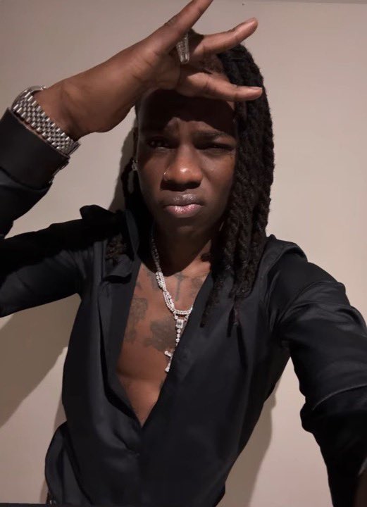 iam_Mardiyyah's tweet photo. Rema revealed why he cut ties with Ayra star after she advised him to break up with Lil nax 

“Ayra is a cool girl and she’s like the closest to me on the label but I decided to give her space when she displayed her homophobia and questioned my romantic relationship with nax” https://t.co/oWuzhqugpS