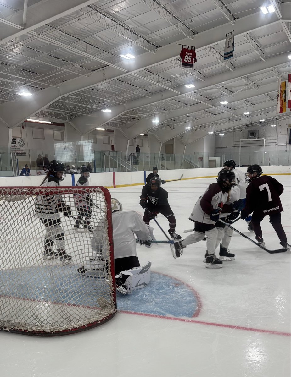 michkaw_'s tweet photo. Hockey mom anxiety is when your kid decides after 4-5 years of competitive hockey, to switch positions from defence to forward in the same year that he’s trying out for AAA 🙃 https://t.co/4iALaC0Jtl