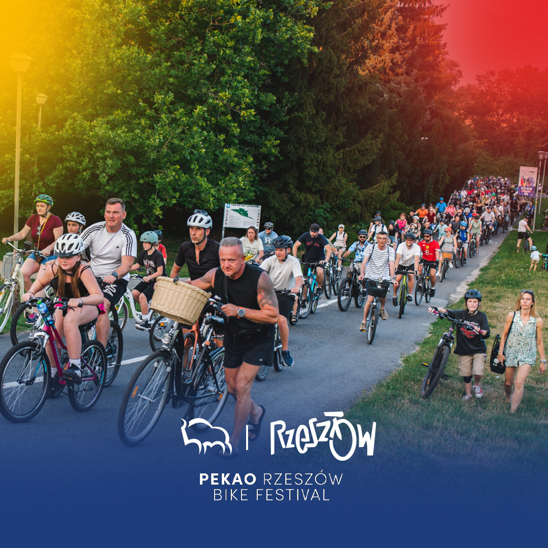 BankPekaoSA's tweet photo. Ten weekend możemy opowiedzieć przejechanymi kilometrami, uśmiechami i niesamowitą energią!🔥

Pekao Rzeszów Bike Festival połączył miasto, sport oraz miłośniczki i miłośników dwóch kółek 🚴‍♀️
Sportowa zajawka najmłodszych pokazała, że rowerowa pasja może zacząć się naprawdę wcześnie. W strefie Pekao też było super aktywnie: energię można było wykręcić na rowerze i zamienić ją w koktajl, zrobić ozdoby na rower i przypomnieć sobie zasady bezpiecznej jazdy.

Dzięki, Rzeszów!  Do zobaczenia

#Pekao #PekaoRzeszówBikeFestival