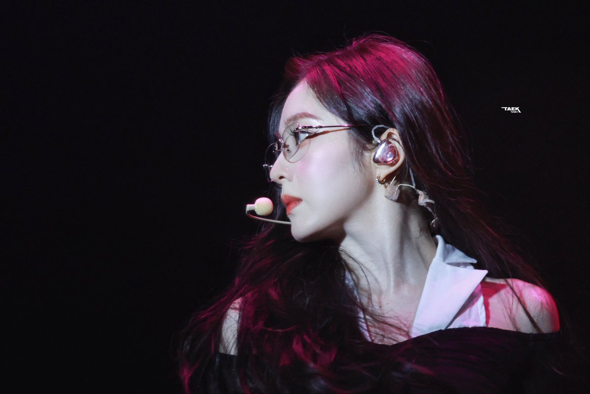 beambaebaee's tweet photo. ขึ้นหิ้งเลยค่ะ หนูเอาพระลงแล้ว https://t.co/AdAwumlXPA