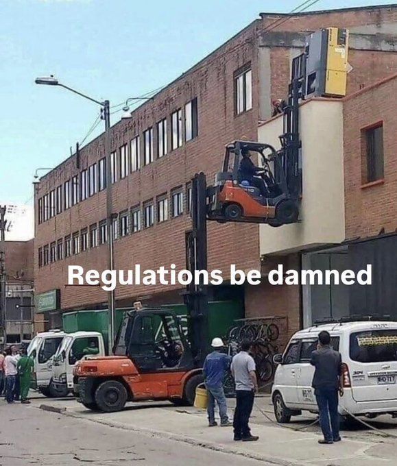 hourly_shitpost's tweet photo. https://t.co/EmASNZYNv4