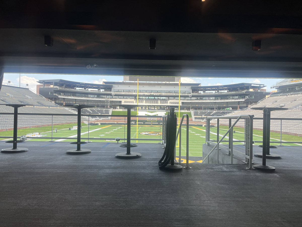 JonLieberMedia's tweet photo. Sneak peak at the North Endzone from the second floor of the South Endzone.

#Mizzou https://t.co/4rFnZ7cbdb