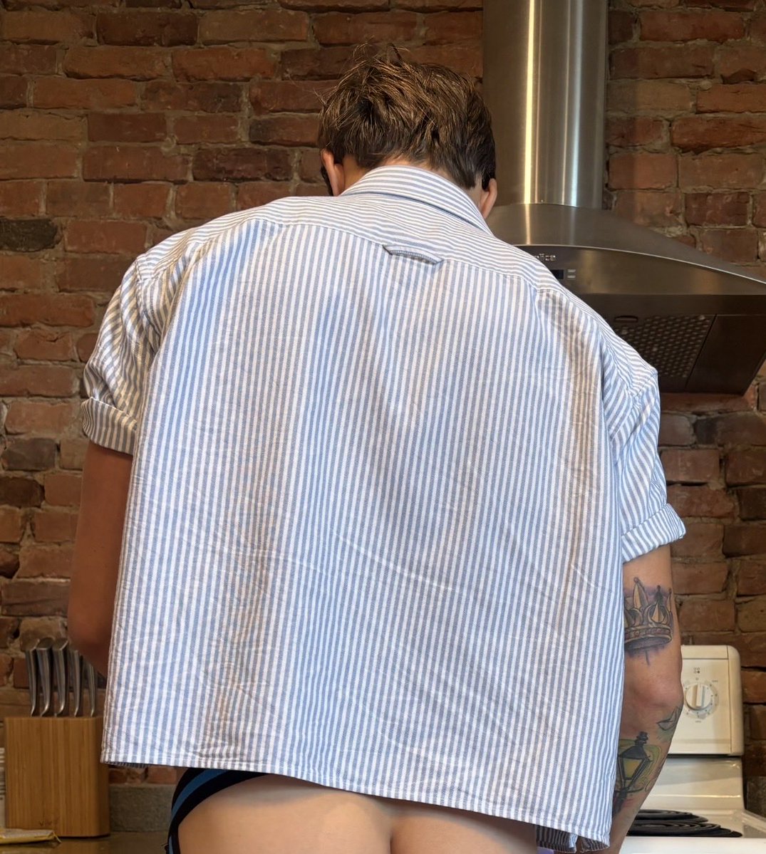 BoudreauMarco2's tweet photo. https://t.co/RprBN8woZJ

I hope you’re hungry… because the view comes before breakfast. 🍑😈 https://t.co/l44hnyd0qX
