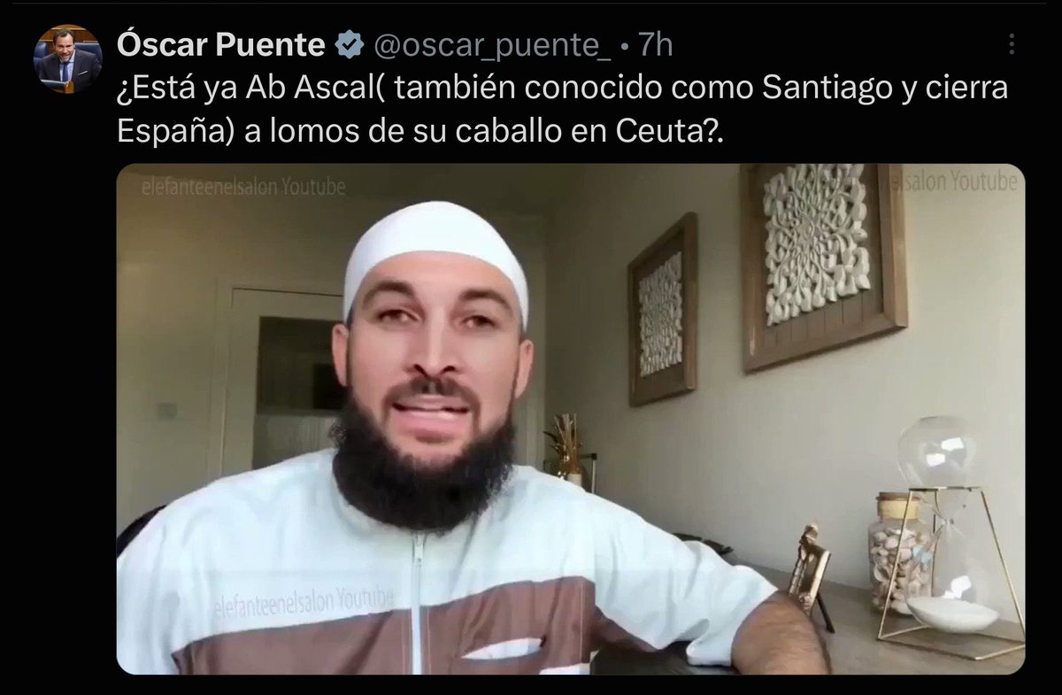 o_deconstruido's tweet photo. He tenido que ir a su cuenta para comprobar que era cierto.
Es ministro del Gobierno de España. La degradación es absoluta. https://t.co/MRN6L17W20