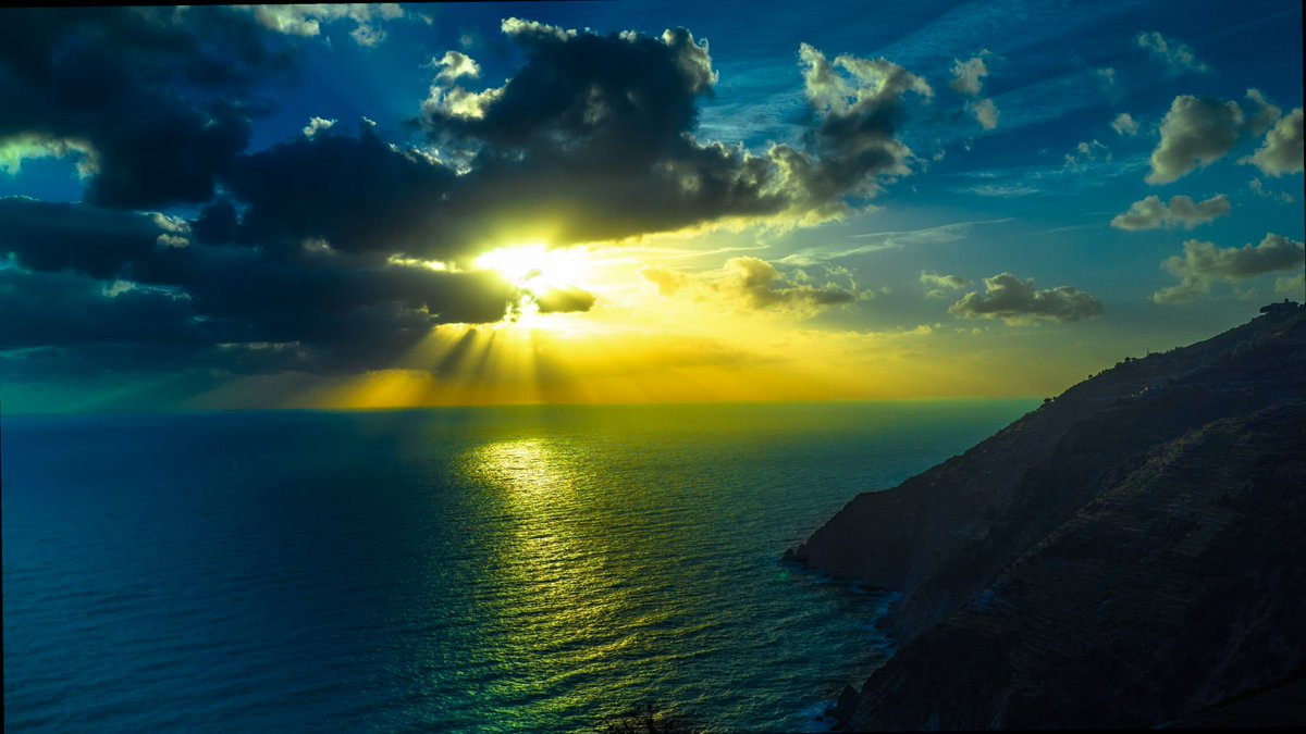 HuiMagone's tweet photo. 🧹😻
Peace supports better choices. Today I'll celebrate a tiny win. No cape required. Enjoy the little things. https://t.co/pEgeme5TTH