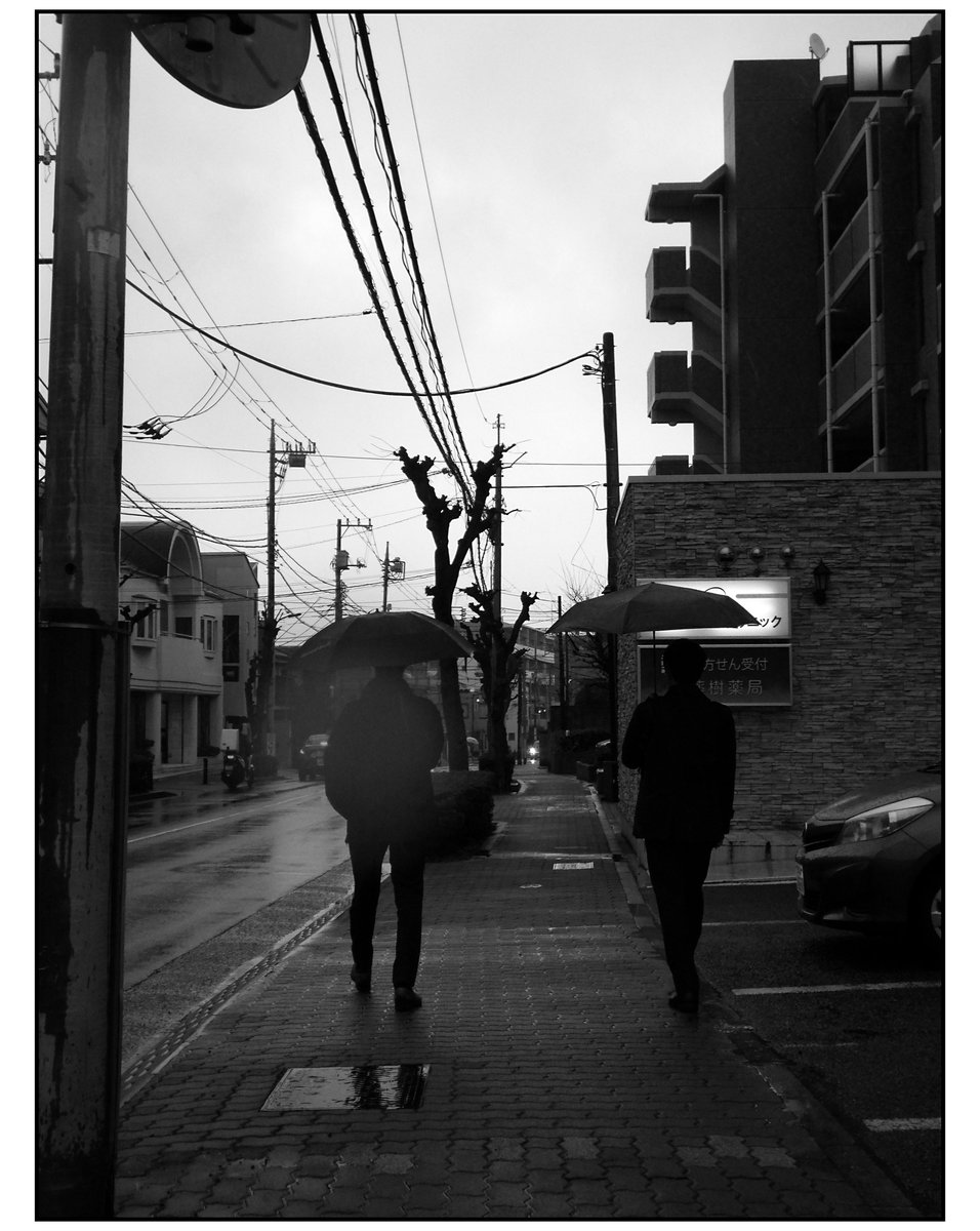 paco_mjp's tweet photo. 2026/03/25 練馬
pentax wg8
#streetsnap #roadside #rainphotography #blackandwhitephotography
#練馬 #nerima #pentax #pentaxgram #street #streetphotography #road #roadsidephotography #rain #rainscape #rainview #monochrome #blackandwhite #bnw #bnwphotography https://t.co/i3bdmLCQ0x