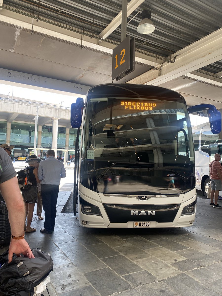 explorememo's tweet photo. バルセロナ空港からアンドラへ🇦🇩DirectBus オンライン予約支払い済みで。フライト10:30着、バス11:00発予約したけどフライト遅延。飛ぶ直前にWhatsAppでその旨を連絡したら次の便に振り替えるね！と新しいチケットを送ってくれた。迅速な対応で感謝！追加料金などなし。これ本当にありがたかった☺️ https://t.co/OS5xWO5K5d