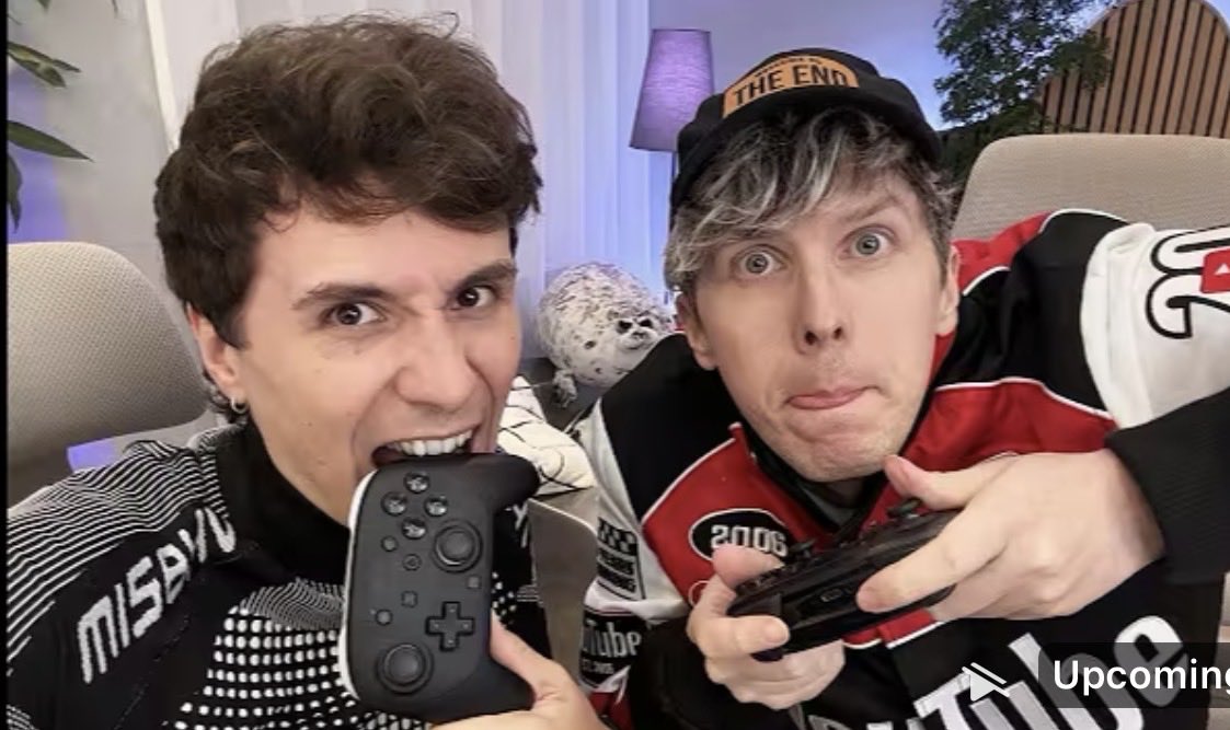 admirehowell's tweet photo. Their outfits omg they are serving https://t.co/W8Ih7ImnFH