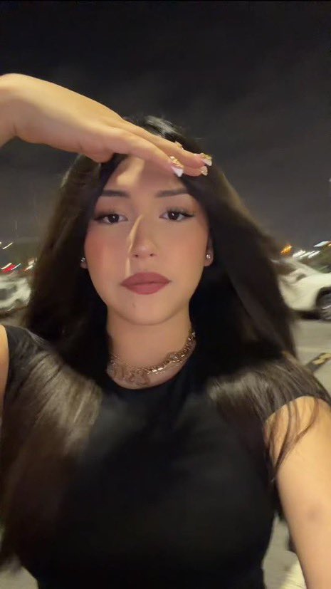 eleennaar's tweet photo. Who’s in #htx #houston #dtx let’s fuck https://t.co/96YBLifDH1