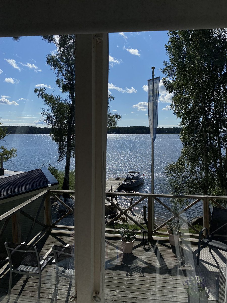 ar8ne's tweet photo. summmerrrchillaxxinngg https://t.co/qKOQyitY0J