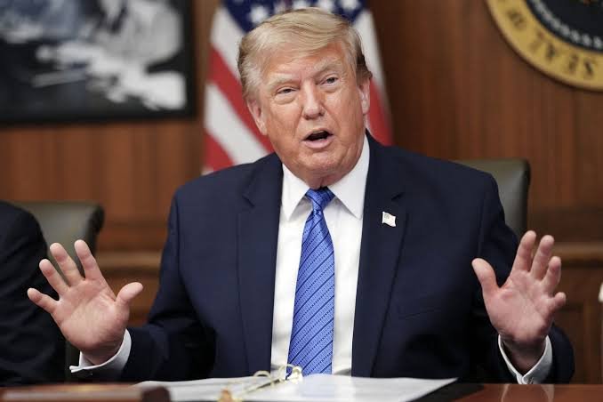 Monkey2003aafr's tweet photo. #Trump holds off on Iran strikes
President Trump announced he is canceling/pausing planned U.S. strikes on #Iran after Middle East allies requested it, saying the “parameters of a deal” have been reached and it needs to happen “rapidly.”Deal or delay? Trump just hit pause on Iran strikes. Real de-escalation or just buying time. 
#USA #AMERICA