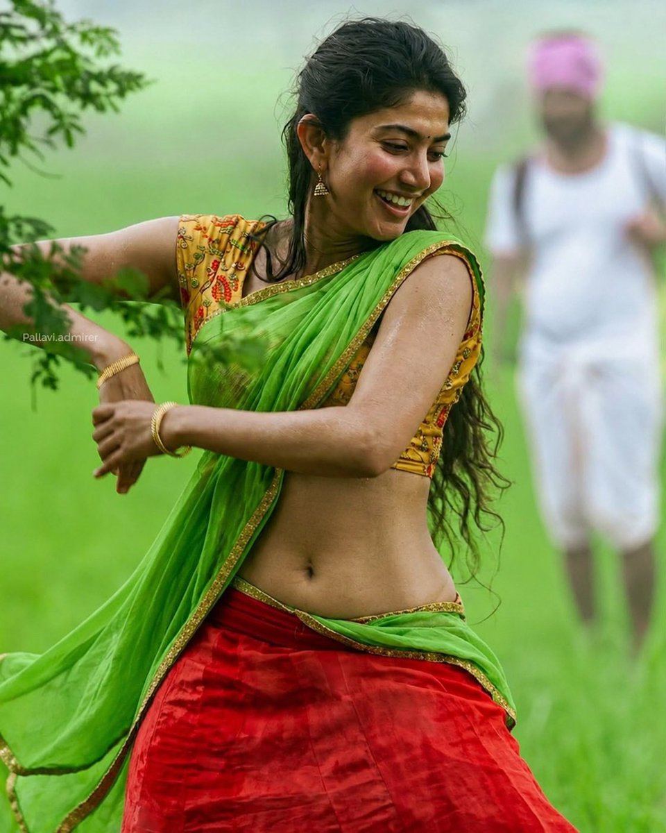 Zentos71234's tweet photo. Sai pallavi 🍩🍾 https://t.co/QTwhaJuaP7