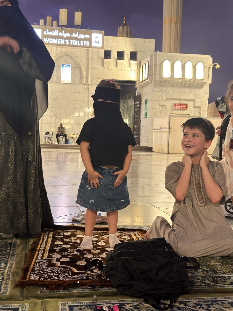 hfzbaharr's tweet photo. Medine’de hayat hayatlıyor demişmiydik..✨🥹 https://t.co/RlnE8wAW73