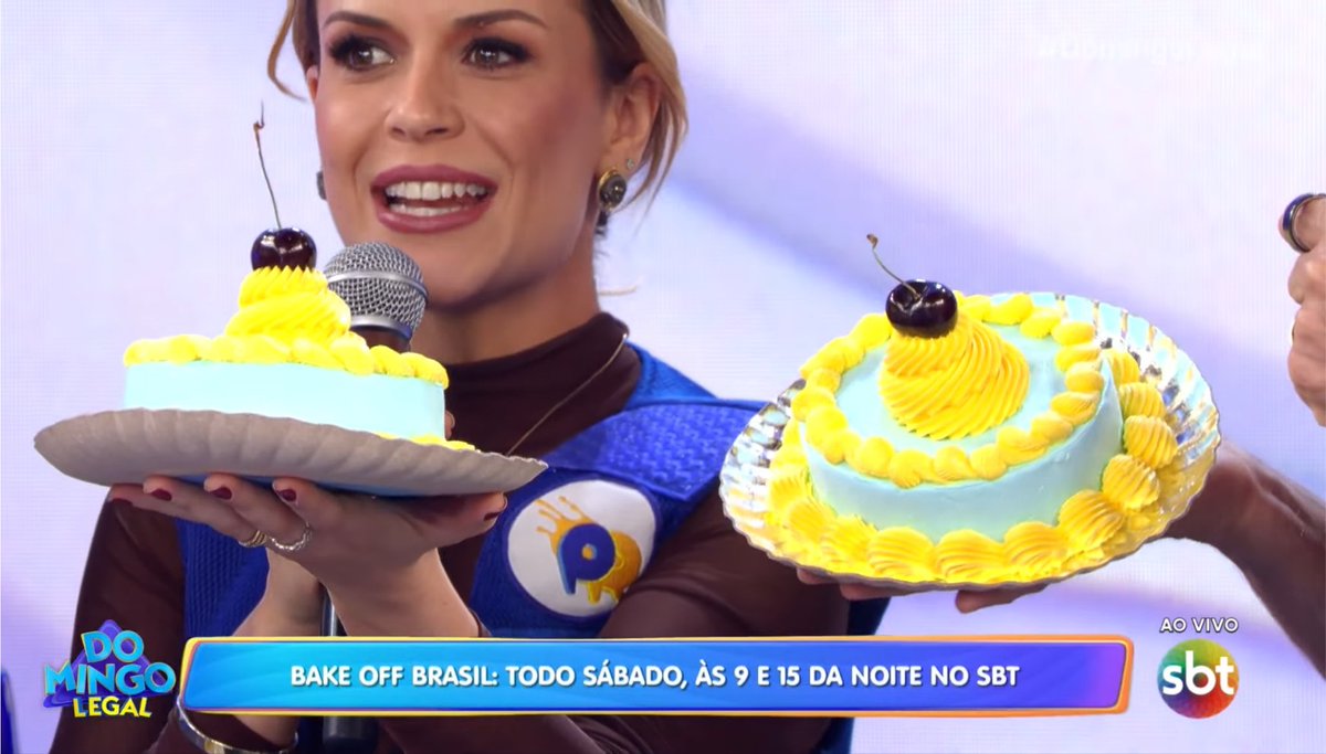 otcomentatudo's tweet photo. Hoje tem torta especial em homenagem ao #BakeOffBrasil 

#PassaOuRepassa 
#TortaNaCara
#DomingoLegal
#EmFamíliComEliana flopou https://t.co/WciZOLqr75