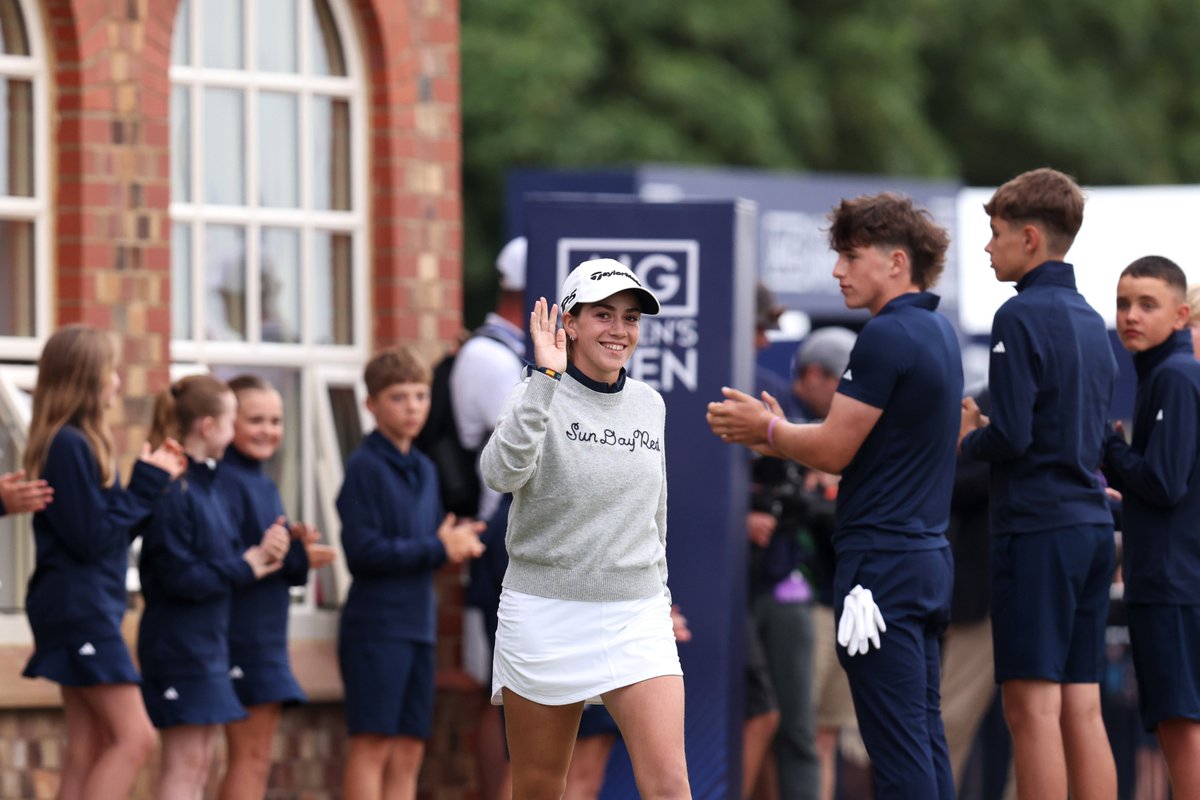 RandA's tweet photo. Paula Martín Sampedro. A name etched into AIG Women's Open history.

The 122nd Women's Amateur Champion is presented with the Smyth Salver for the second year in a row 💙 https://t.co/ySGg3ILpFN
