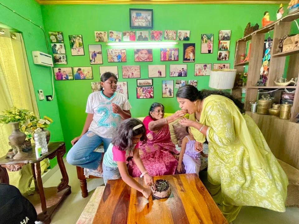 jkspandiyan's tweet photo. Happy Birthday 🎂����💐 to the woman who made me who I am. ❤️ Amma

I may not always be standing beside you, but I carry your love and blessings wherever I go. Have a wonderful birthday, Amma.

#HappyBirthdayAmma #ThankYouMom #Blessed #JKSPandiyan https://t.co/C3SxBmhXIx