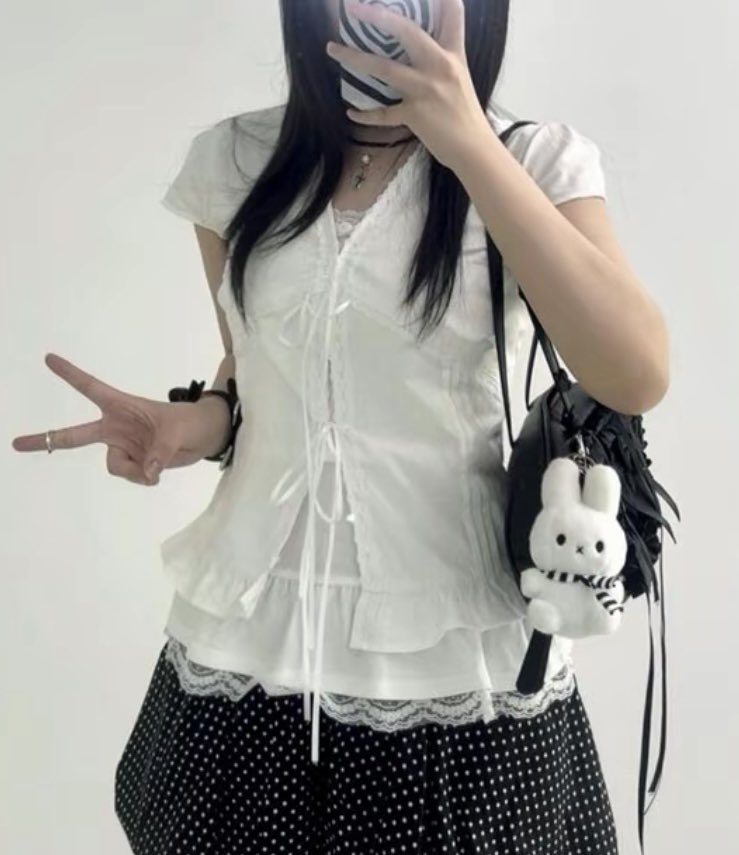iluvbue's tweet photo. ตามหาเสื้อแบบในรูปคั้บ

#ส่งต่อเสื้อผ้า #เสื้อผ้ามือสอง #โล๊ะตู้เสื้อผ้า #ส่งต่อเสื้อผ้า  #ส่งต่อเสื้อมือสอง  #โล๊ะตู้เสื้อผ้ามือสอง #โล๊ะตู้ #ส่งต่อเสื้อผ้ามือสองญี่ปุ่น https://t.co/5MFyl9dy2G