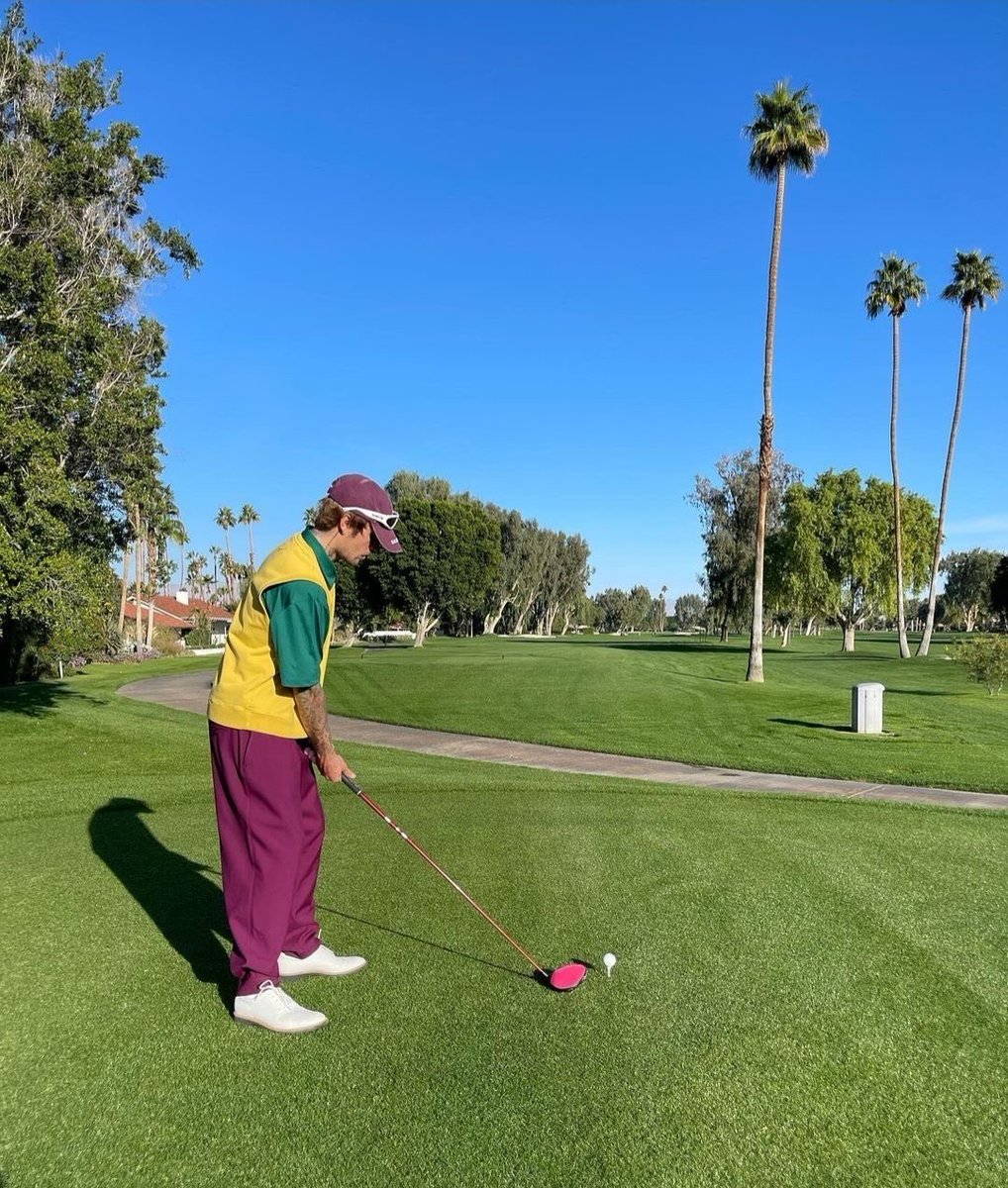 postsjustin's tweet photo. golf boy https://t.co/T8oeB4A75E