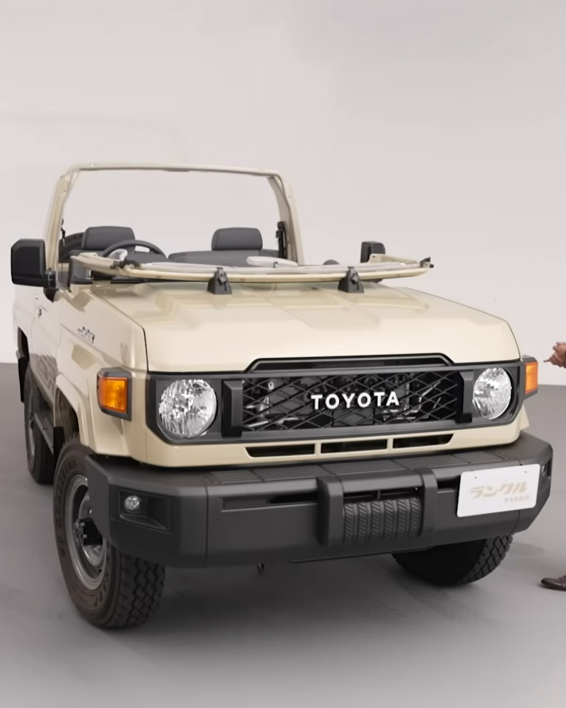 themanualguide's tweet photo. Believe it or not, Toyota still builds this short-wheelbase Land Cruiser 70. Around 90% of production heads to Gulf countries, where its compact size, rugged chassis, and even an available fold-down windshield make it… #Toyota #LandCruiser #LandCruiser70 #OffRoad #Overlanding https://t.co/k36iEiVMyQ
