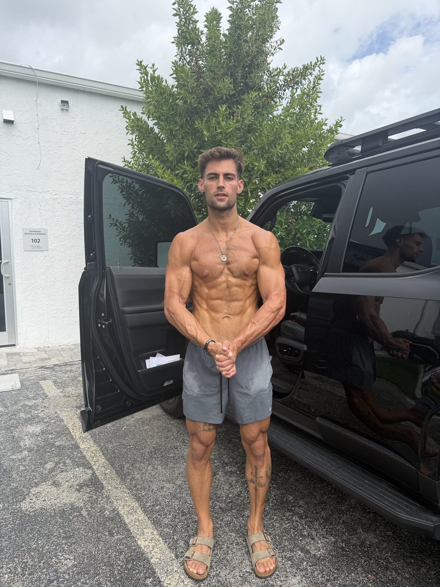 Matthias_VIP's tweet photo. Shredded? https://t.co/yu8ZjTwWrl