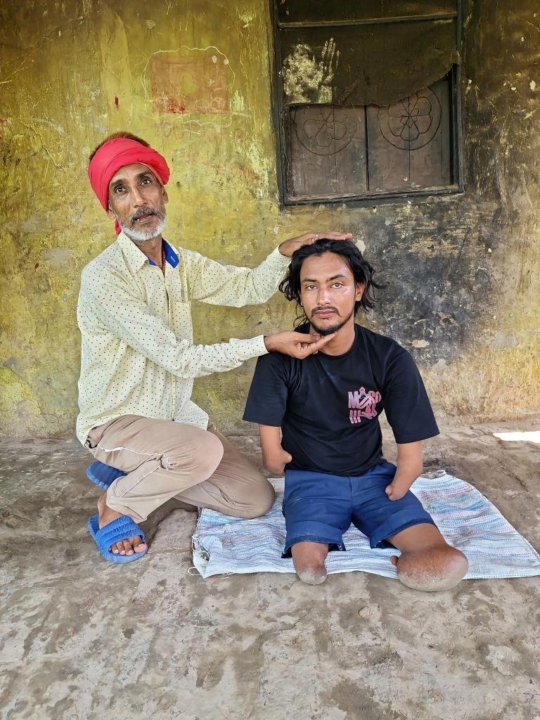 Jamaldobey's tweet photo. 1BTDkyN9Hgjw53kcB6FGSNhnR4PwhmV38P
Btc👆 & Scaner
Highly Need Donation For This Verry Poor Family Whatever You Want Please Help
#TripleH #ESPN #SMACKDOWN #ELONMUSK #incestomamá #Invasión #GlobalTrade #INVESTMENT #BBL #LPL #IPL #CHINNAI #SRK #GOLF #QATAR #INDIA #INDONESHIA https://t.co/oHIdQQe7A7