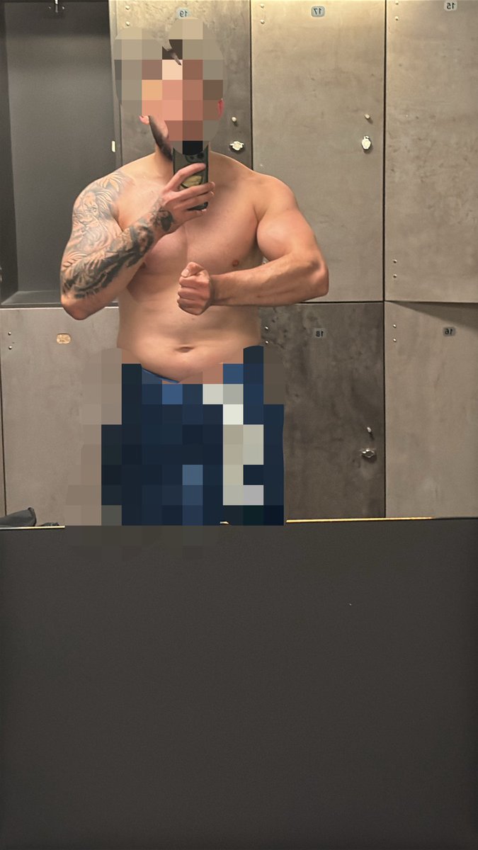TurkGym's tweet photo. Masse kommt langsam wieder 💪🏻 

#alpha #muscle #gym #men #dom #turk #findom https://t.co/HON0ADM3AJ